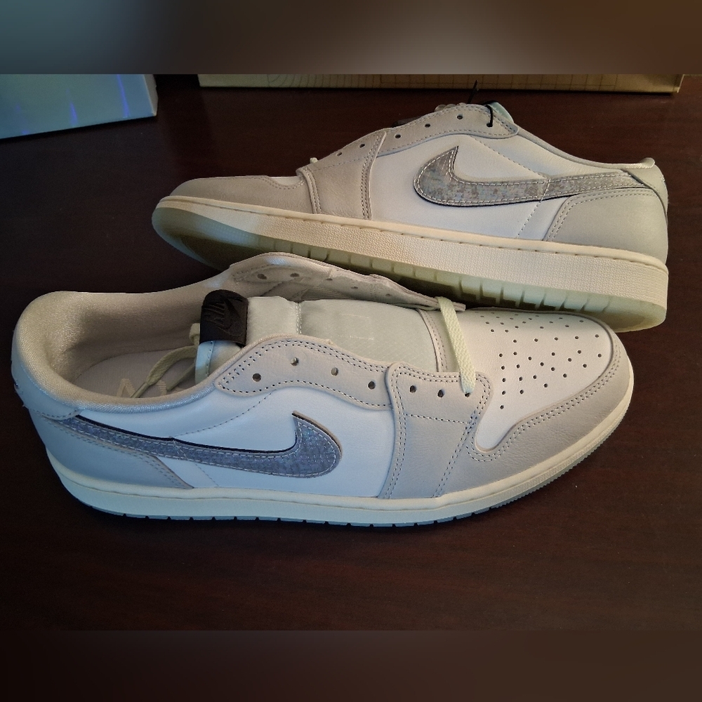 New Jordan 1 Retro Low OG Size 13 Year Of The Snake 2025 HF3144-100 New Year - Picture 1 of 11